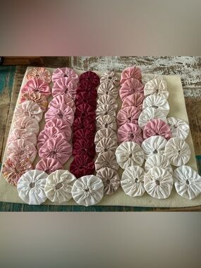 Handmade vintage Fabric Yo-Yo Quilt Pieces, total of 50!